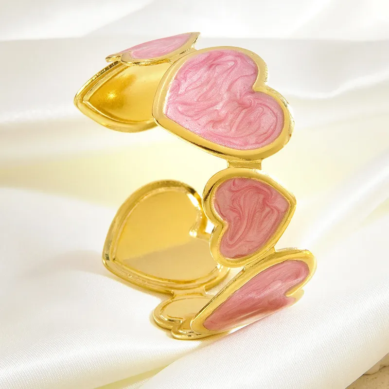 Premium Korean Pink Heart Cuff Bracelet š©·